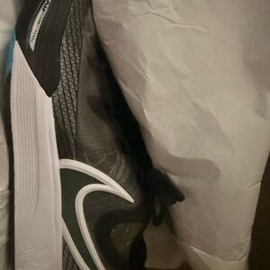 Nike Kyrie 8 Basketball Shoe Box — Black/Mercury Grey/White